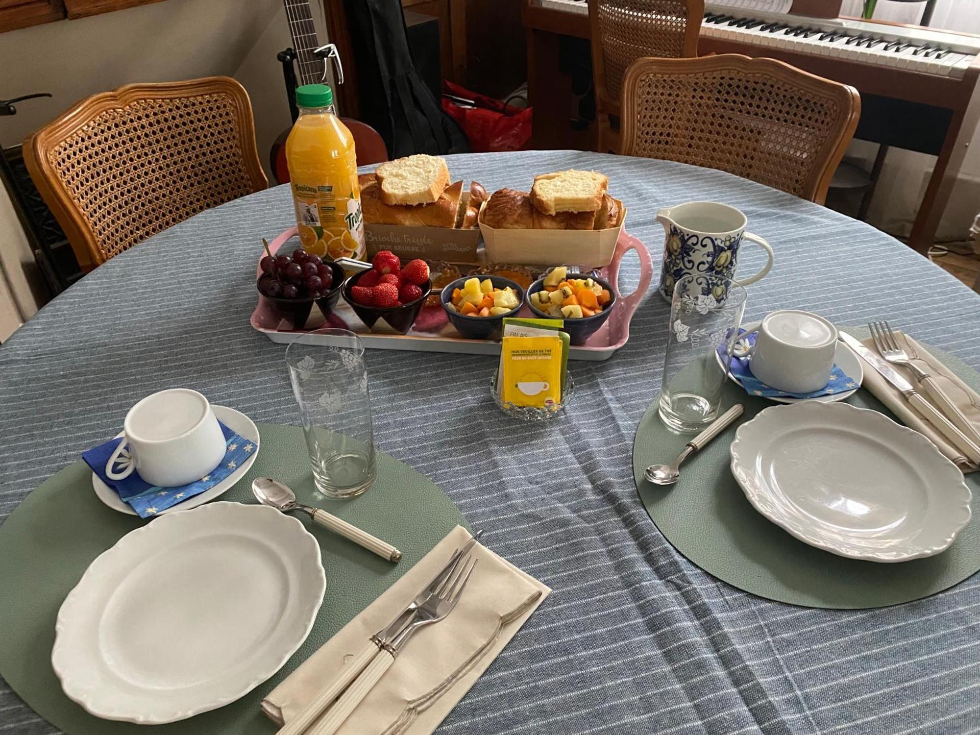 Au Jardin Y Bed & Breakfast Moissac Eksteriør bilde